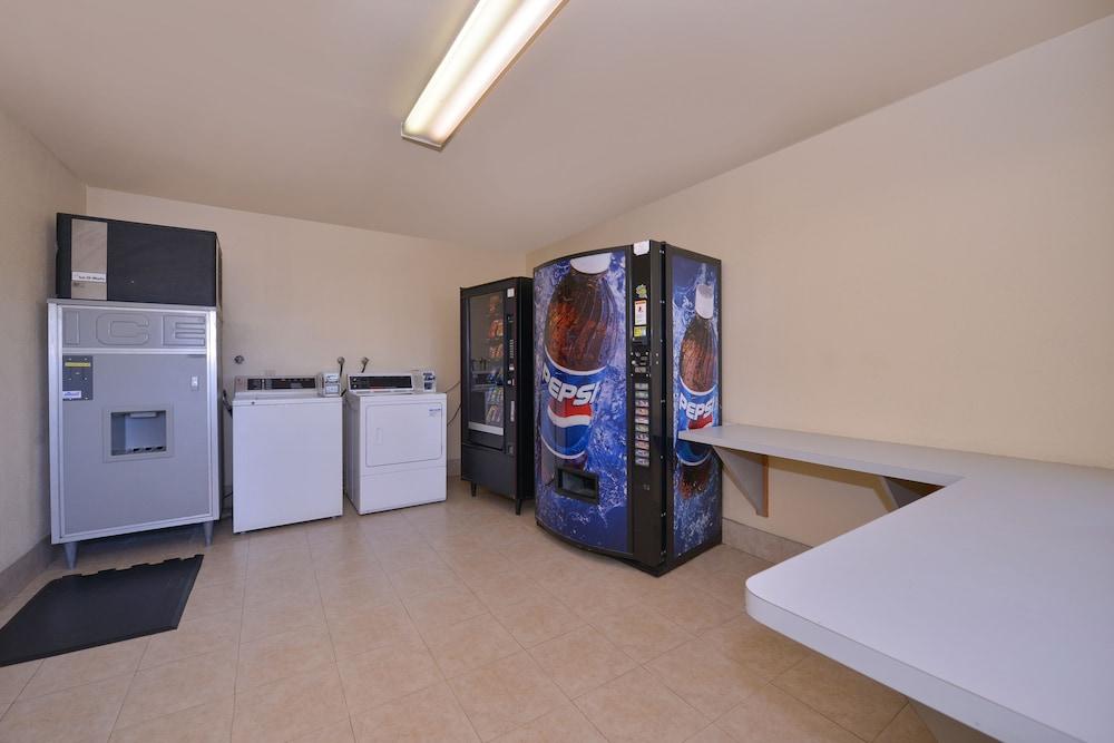 Quality Inn Lake Elsinore I-15 Екстер'єр фото